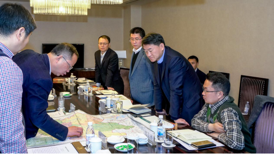 集团党委书记、董事长任丁会见峨边 县委书记谭焰一行