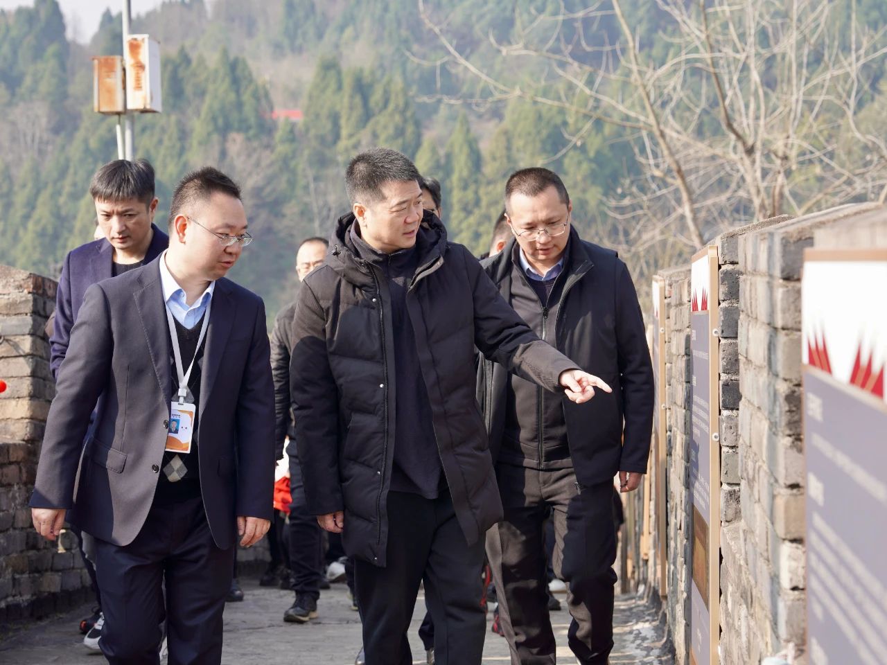 省尊龙凯时集团党委书记、董事长游勇检查督导春节安全生产工作并看望慰问坚守岗位的一线干部员工